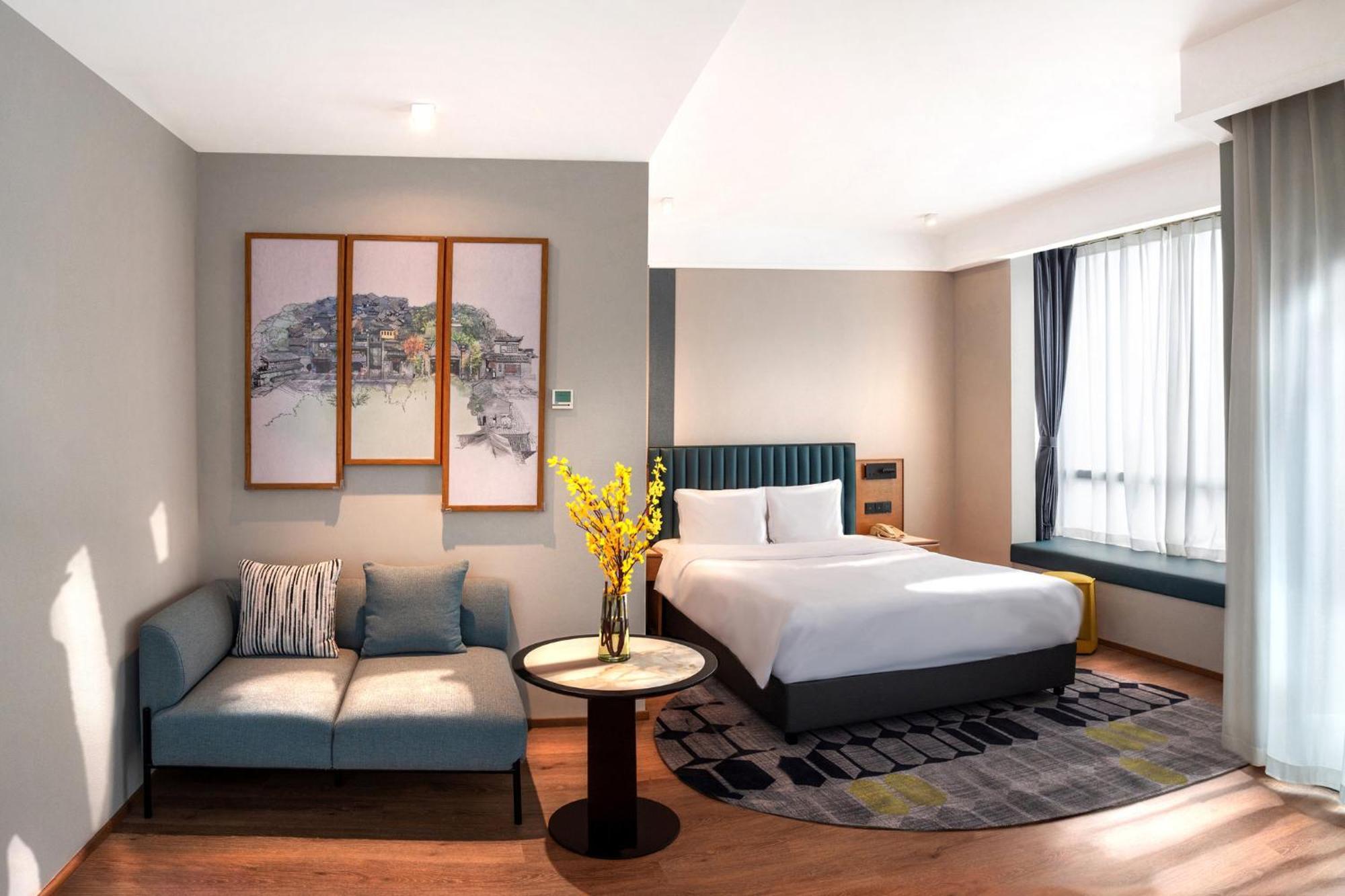 Holiday Inn Express Chengdu West Gate By Ihg Exterior photo